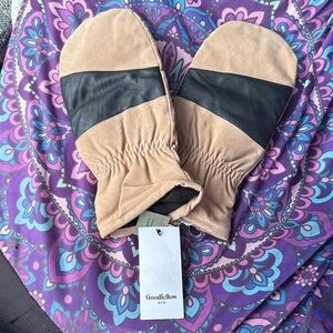 New Goodfellow & Co L/XL Tan and Black Leather Mittens